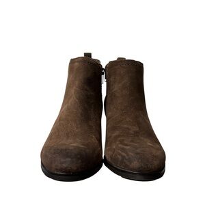Rockport Women’s Brown Chukka Boots Suede Classic